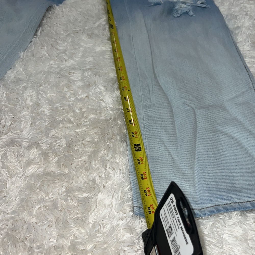 Colombian Jeans - Picture 13 of 17